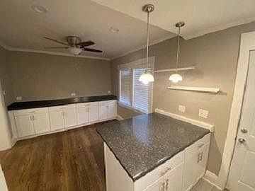 4th image of 3307 Dewey Ave
