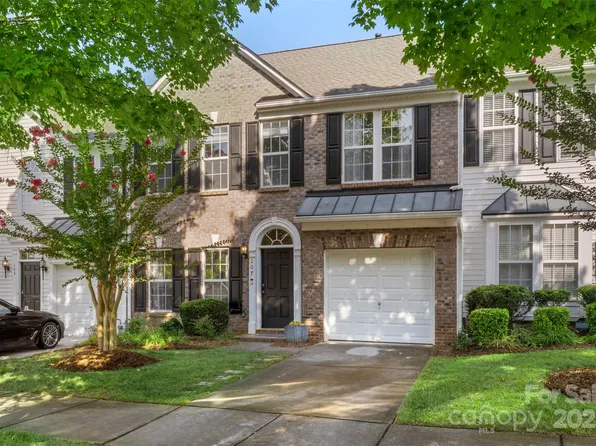 107 Beverly Chase Ln, Mooresville, NC 28117