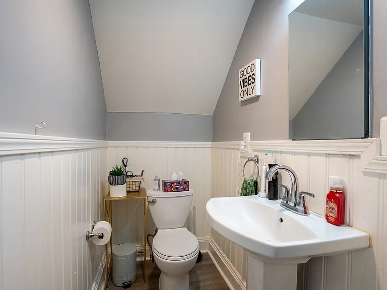 40 Newcastle Rd #1 — Photo 10