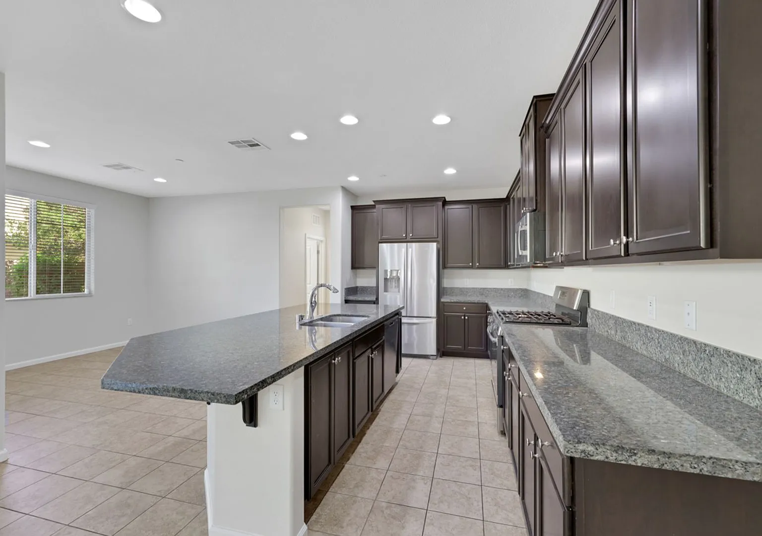 4 bedroom in Inspirada — Photo 3
