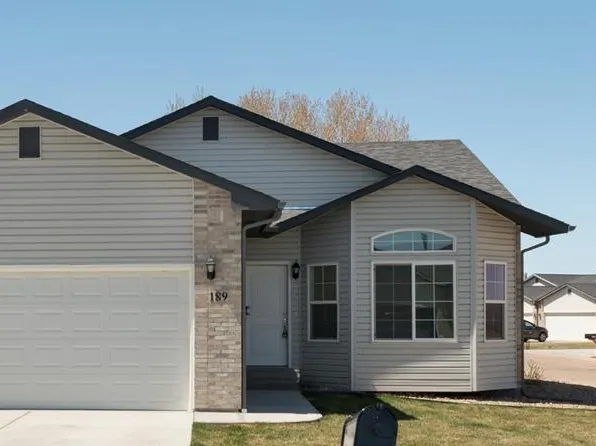 189 S Crescent Cir, Pueblo West, CO 81007