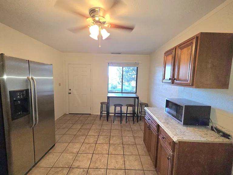 221 E Pine St — Photo 21