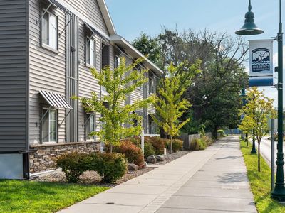 619 E 8th St #2, Traverse City, MI, 49686