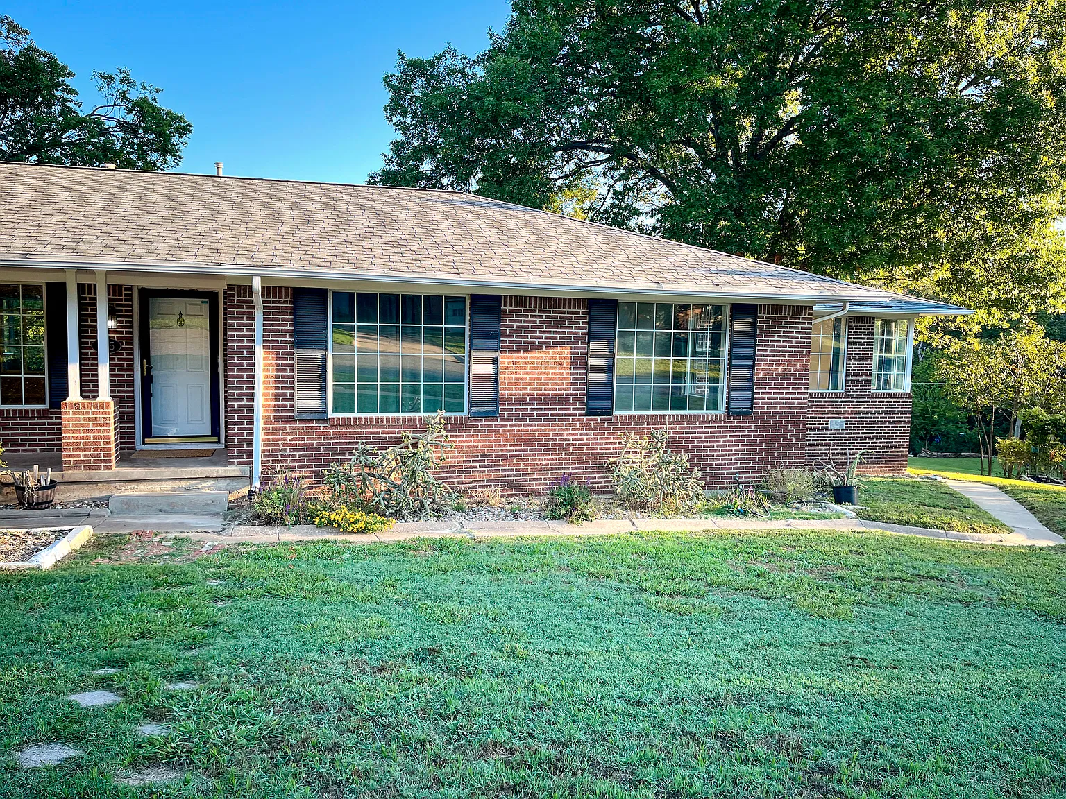 3 bed, 1703 sqft, $1,650 — Photo 2
