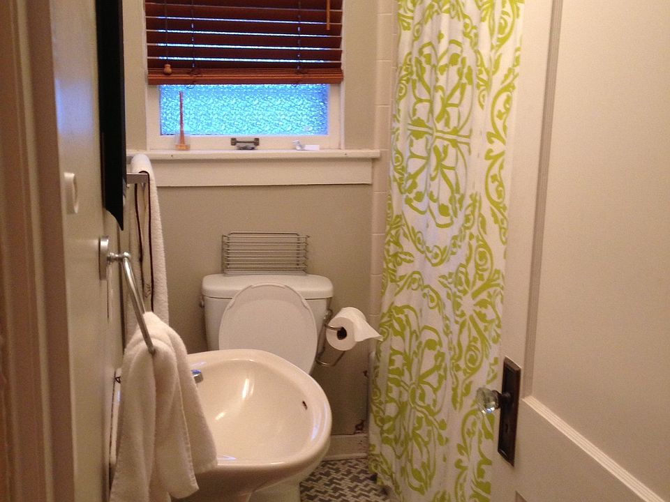 Bathroom with original Hillcrest tile