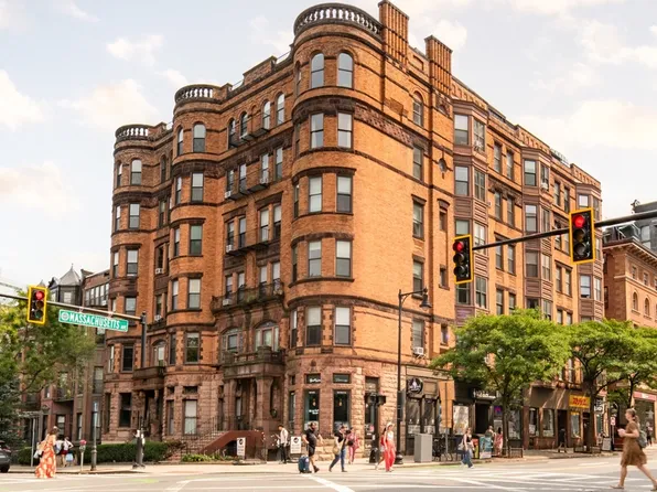 362 Commonwealth Ave APT 4E, Boston, MA 02115