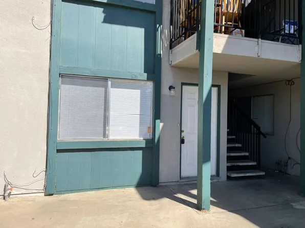 2749, 514 S Bridge St APT D, Visalia, CA 93277