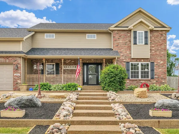 2017 John Dr, Mahomet, IL 61853
