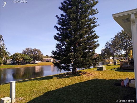 4th image of 7 W Caribbean