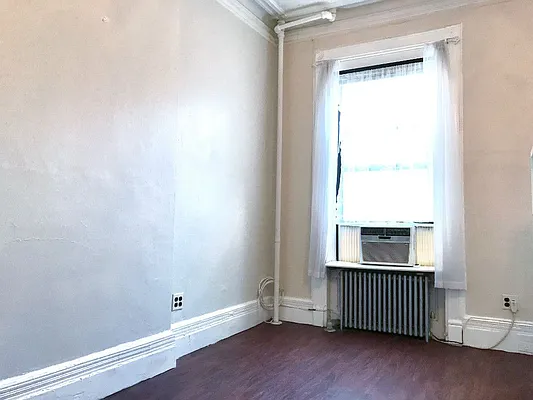 Rented by Sovereign Associates | media 7