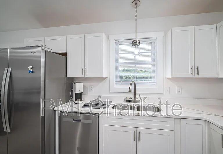 2128 Chatfield Rd — Photo 11