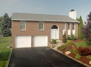 43 Regola Dr, Irwin, PA