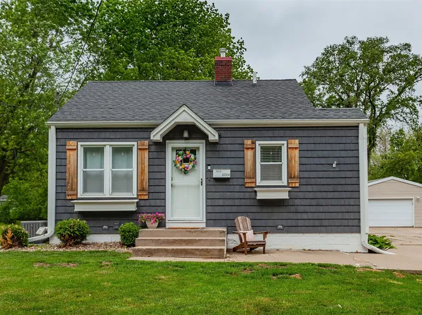 2324 50th St, Des Moines, IA 50310