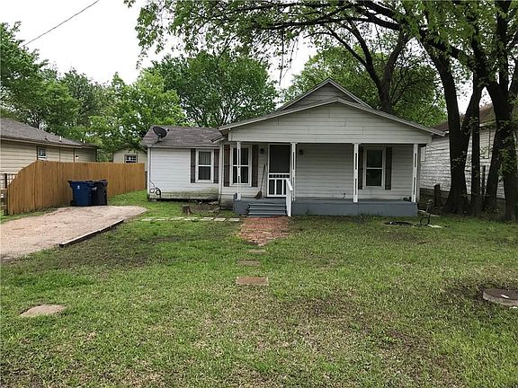 2nd image of 705 E 4th Ave