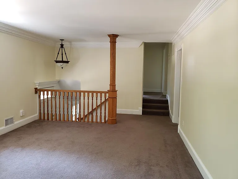 Living Room (upstairs)