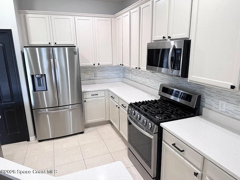 781 Glen Abbey Way — Photo 7