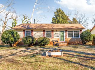 4400 Pebblebrook Dr, Charlotte, NC 28208