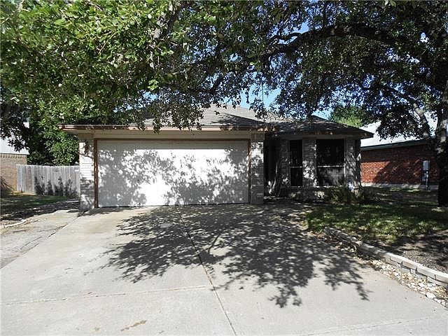 2nd image of 2518 Claudia Dr