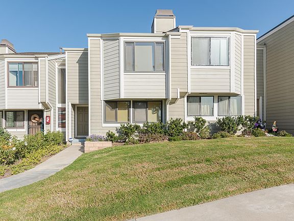 2nd image of 5 Sandflower Ct