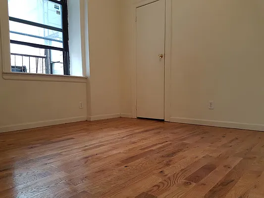 Rented by Lang Realty LLC | media 16