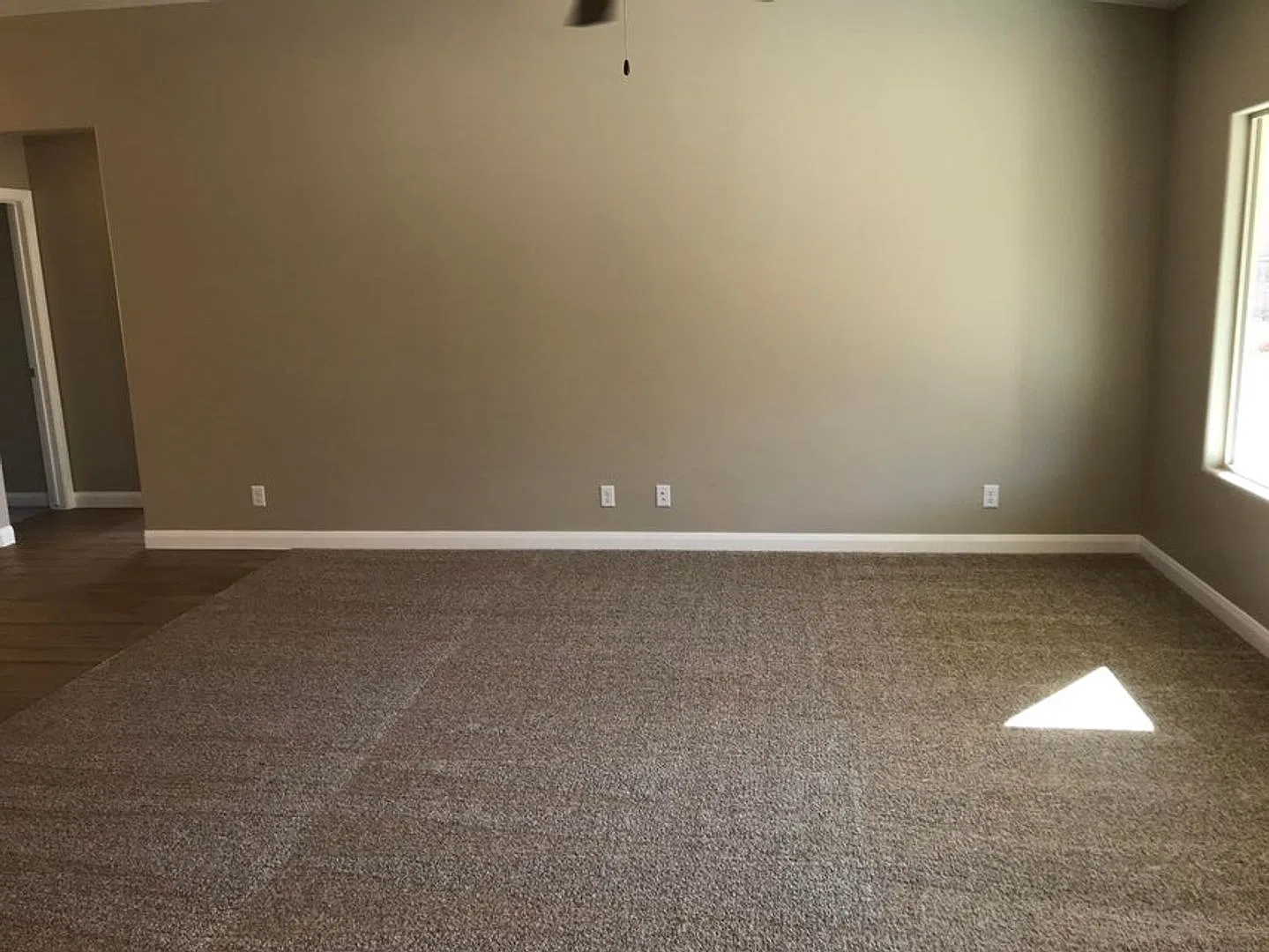 Beautiful Little Valley Home! — Photo 2