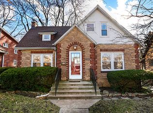 2419 Birchwood Ln, Wilmette, IL 60091