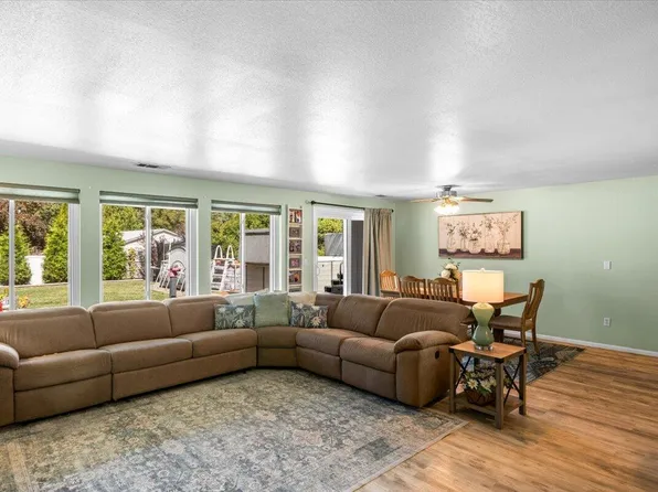 100 Covey Ln, Grants Pass, OR 97527