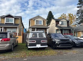 10041 17th Ave SW, Seattle, WA 98146