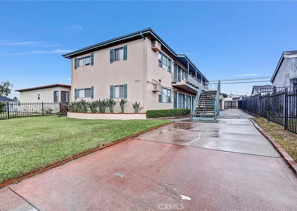 2621 W Ramona Rd