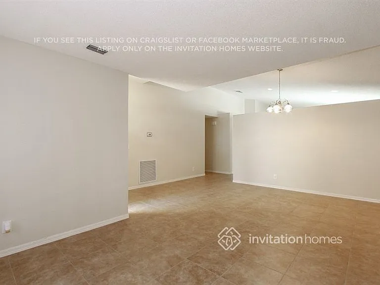 7661 Bristol Bay Ln — Photo 3