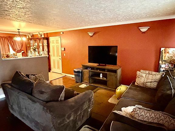 2nd image of 11541 Folkstone Dr