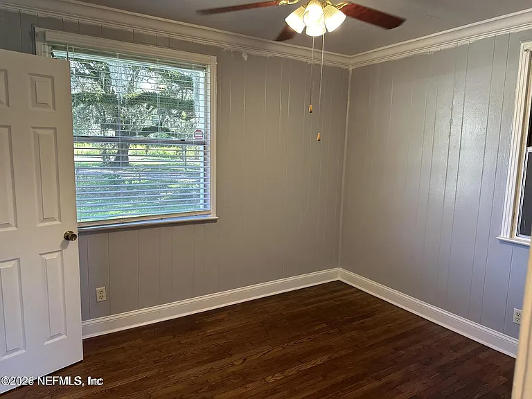 6660 Oriole Ave — Photo 10