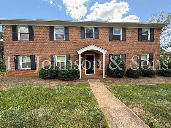2nd image of 1230 Forsyth St #0