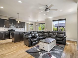 20473 Jacklight Ln, Bend, OR 97702