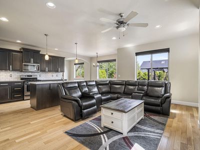 20473 Jacklight Ln, Bend, OR, 97702