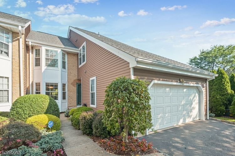 1st image of 369 Stiles Ct