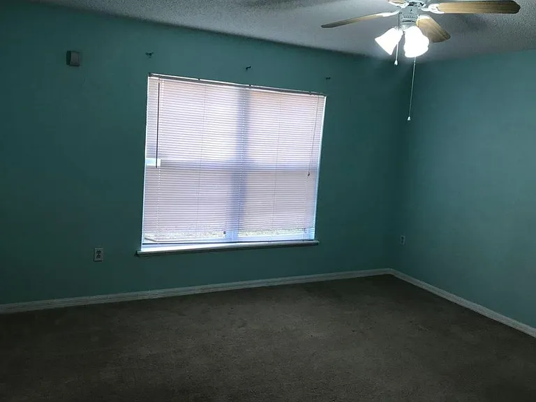 5024 Fiske Cir — Photo 16