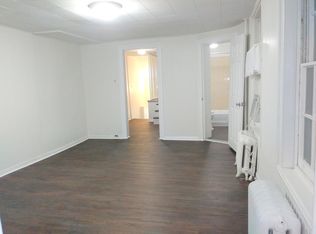 310 S 12th St APT 1, Philadelphia, PA 19107