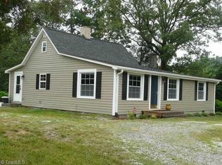 6215 Davis Mill Rd, Randleman, NC 27317