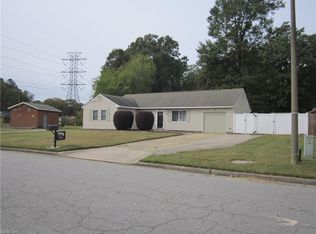 3720 Red Barn Rd, Portsmouth, VA 23703