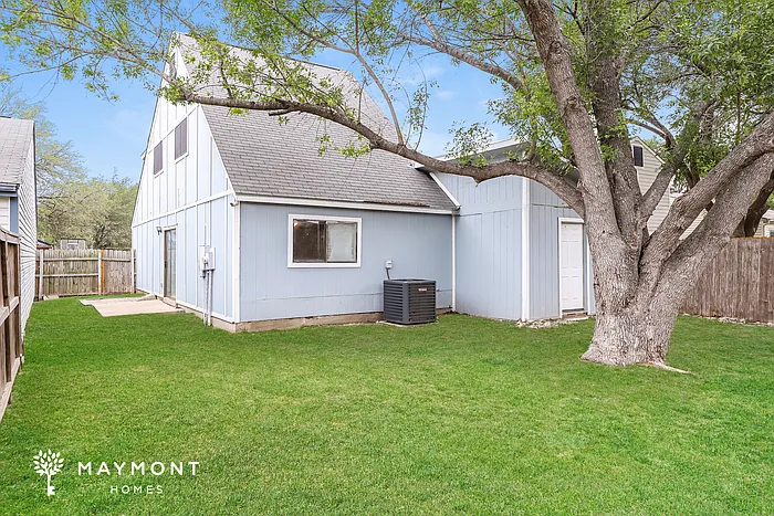 10023 Amber Field Dr — Photo 15