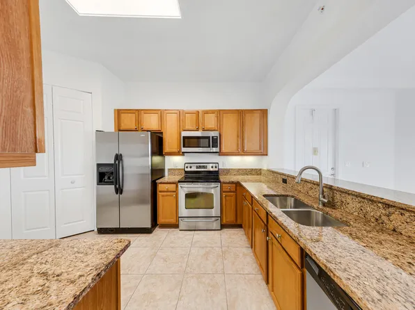 3600 Oaks Clubhouse Drive #501, Pompano Beach, FL 33069