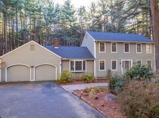 9 Gloucester Ln, North Granby, CT 06060