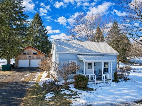 176 Lebanon St, Hamilton, NY 13346