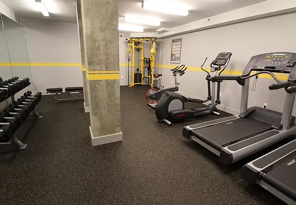 4th image of 164 Stanton St APT 4B