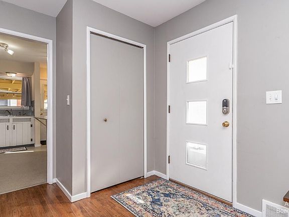 5th image of 1840 Virnankay Cir
