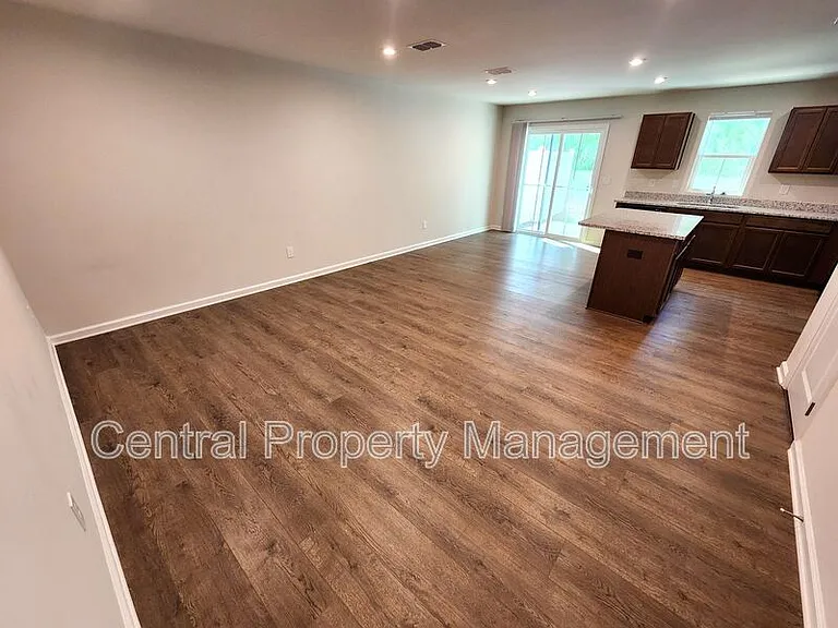 165 Sarnesfield Way — Photo 8