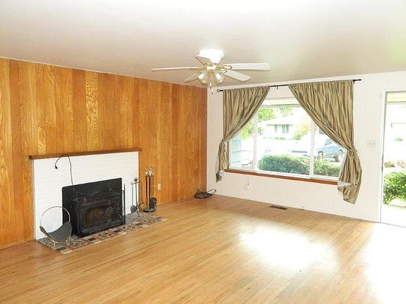 2nd image of 26809 15th Ave S
