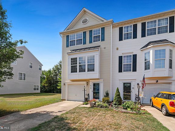 2nd image of 6149 Newton Ln