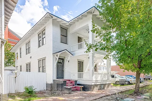 114 W Anderson St #B Photo 1